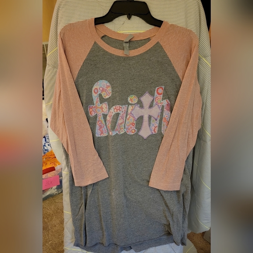 La Ti Da Handmade Creations Tee XL Applique FAITH Henley Style 3/4 Sleeve